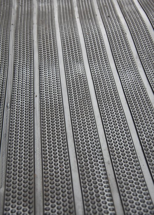 Strip-Shaped Dot Anti-skid Mat